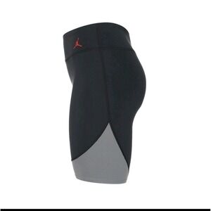 Air Jordan Heritage Womens Bike Shorts Tights Training DO5026-010 Size XS